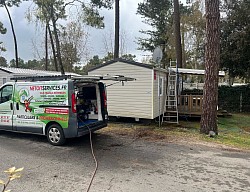 Intervention de nettoyage karcher sur mobil home à Saint jean de monts, ei netoit services, services de nettoyages intérieur et extérieur de mobilhome.